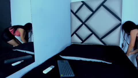 Snapshot of lucy__23 chatting on September 10, 4:56 am online show from September 10, 4:56 am