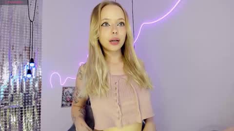 Lucy online show from November 20, 1:55 pm