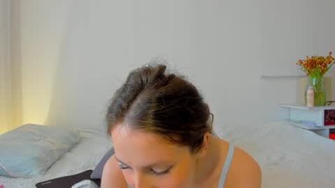 lucy__ray online show from April 1, 2:58 pm