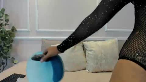 lucy_canel online show from January 7, 7:16 pm