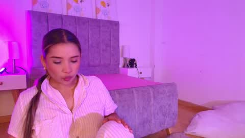 lucy online show from April 4, 3:38 am