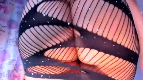 Snapshot of lucy_chanel chatting on July 7, 1:41 am lucy online show from July 7, 1:41 am