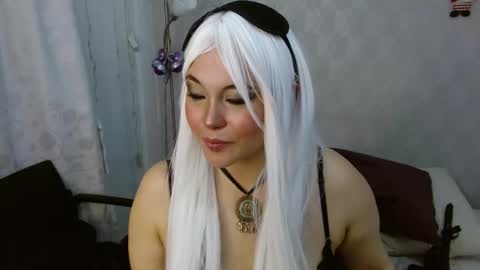 Snapshot of lucy_cold1 chatting on December 16, 8:47 pm Im Lucy online show from December 16, 8:47 pm