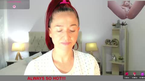 Snapshot of lucy_hot77 chatting on September 30, 9:53 pm Lucia online show from September 30, 9:53 pm