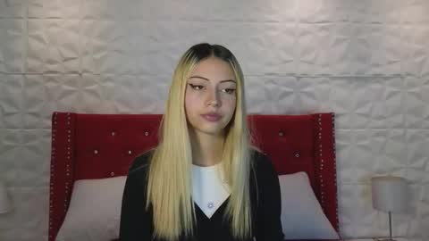 PINK online show from October 21, 3:13 pm