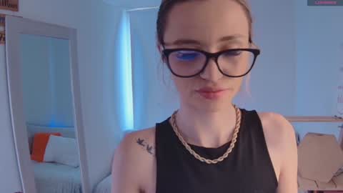 lucy online show from January 19, 8:19 pm