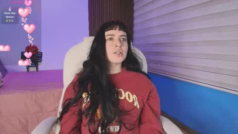 Snapshot of lucy_smith7 chatting on October 8, 5:43 pm Sofia  online show from October 8, 5:43 pm