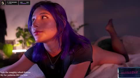 Lucy Alien  online show from October 18, 3:24 pm