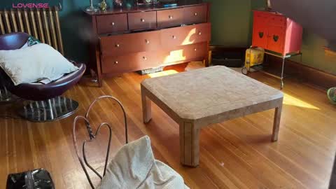 Snapshot of lucydreamsbaby chatting on February 26, 9:37 pm lucydreamsbaby online show from February 26, 9:37 pm