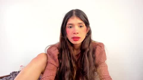 lucyportman online show from April 5, 11:40 am