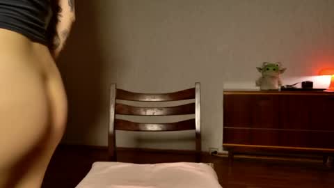 Lucy online show from April 16, 5:19 am