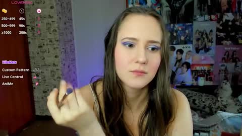 Snapshot of lucyrose33 chatting on September 24, 6:11 pm Lucy Rose online show from September 24, 6:11 pm