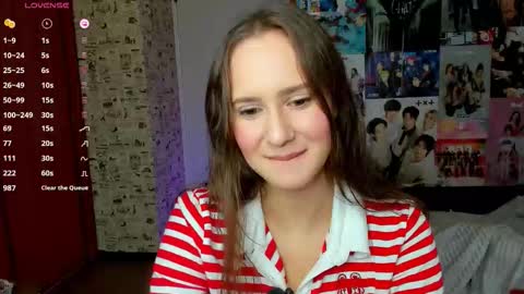 Snapshot of lucyrose33 chatting on September 30, 1:05 pm Lucy Rose online show from September 30, 1:05 pm