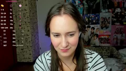 Snapshot of lucyrose33 chatting on October 3, 6:05 pm Lucy Rose online show from October 3, 6:05 pm