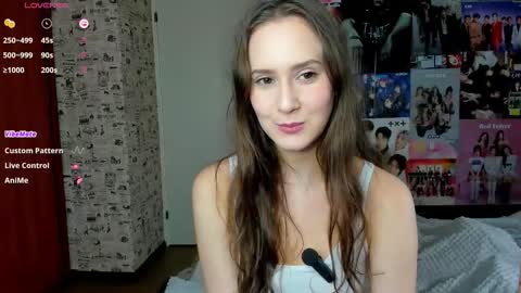 Snapshot of lucyrose33 chatting on October 13, 4:12 am Lucy Rose online show from October 13, 4:12 am