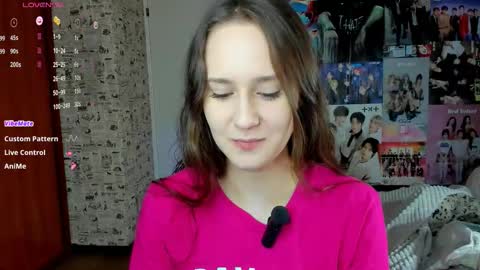 Snapshot of lucyrose33 chatting on October 20, 1:33 pm Lucy Rose online show from October 20, 1:33 pm