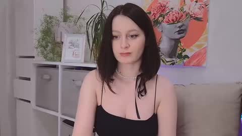 Lucy online show from February 26, 9:37 pm