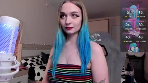 Lucy online show from December 4, 2:31 am