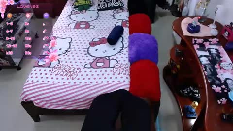 Snapshot of lufek_23 chatting on February 13, 5:44 pm Lufek23 online show from February 13, 5:44 pm