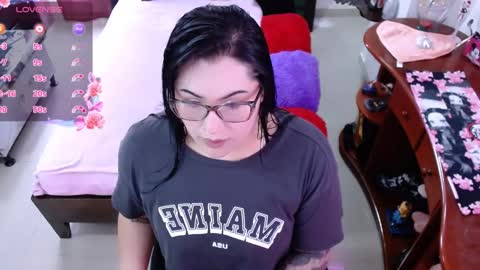 Snapshot of lufek_23 chatting on March 7, 2:56 pm Lufek23 online show from March 7, 2:56 pm