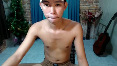 lui_the_fucker online show from January 4, 5:27 am