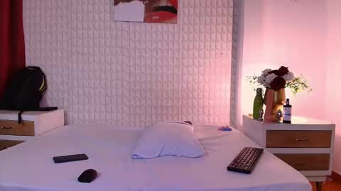 Snapshot of luigimarchetti chatting on November 14, 8:51 pm luigimarchetti online show from November 14, 8:51 pm