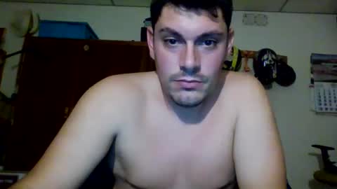 Snapshot of luis2423 chatting on October 1, 6:36 pm A slave to the mistress.. un esclavo para las amas dominantes. online show from October 1, 6:36 pm