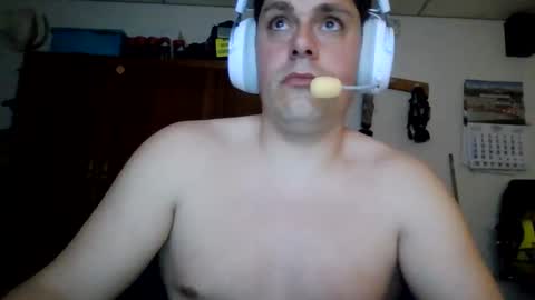 A slave to the mistress.. un esclavo para las amas dominantes. online show from April 18, 1:20 am