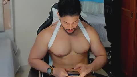 luis_baptista online show from October 15, 5:18 am