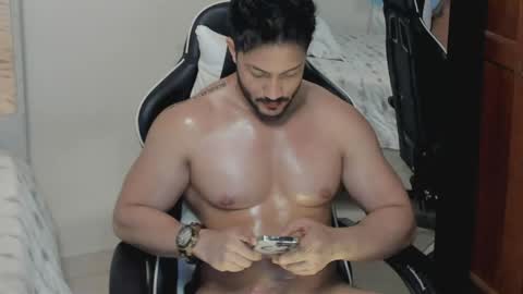 luis_baptista online show from May 30, 3:58 am