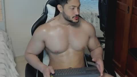 luis_baptista online show from June 14, 6:43 pm