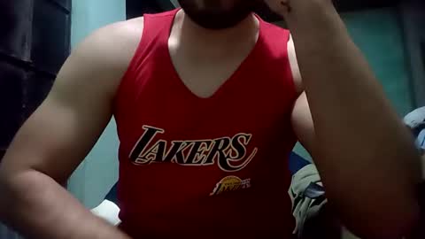 Snapshot of luis_hunk chatting on October 2, 9:05 am Andrew online show from October 2, 9:05 am