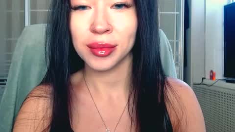 Snapshot of luisa_domina chatting on September 27, 9:47 am luisa lovedom online show from September 27, 9:47 am