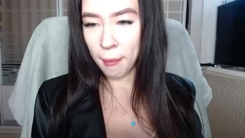 Snapshot of luisa_domina chatting on October 9, 8:23 am luisa lovedom online show from October 9, 8:23 am