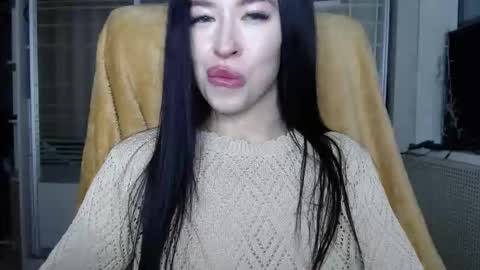 luisa lovedom online show from January 12, 9:42 pm