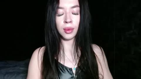 luisa lovedom online show from May 15, 11:12 pm