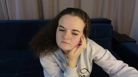 Luisa Rosee online show from February 10, 11:25 am