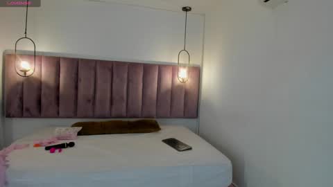 L U I S A online show from February 7, 7:38 pm