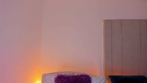 Snapshot of luisah_ chatting on July 1, 7:02 pm L U I S A online show from July 1, 7:02 pm