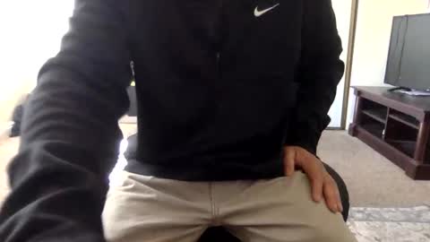 Snapshot of luisthechosen1 chatting on February 28, 6:53 pm AlmightyZero online show from February 28, 6:53 pm