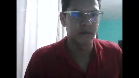 Snapshot of luiyi1997 chatting on February 9, 11:04 pm EroticMan online show from February 9, 11:04 pm