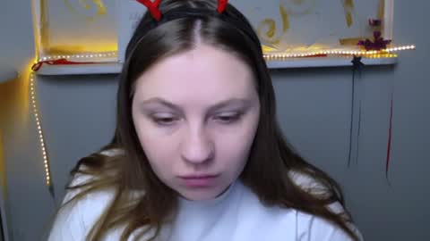 Snapshot of luizaheems_ chatting on December 11, 7:31 am Luiza online show from December 11, 7:31 am