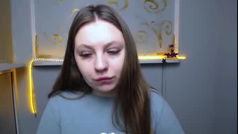 Snapshot of luizaheems_ chatting on January 28, 7:43 am Luiza online show from January 28, 7:43 am