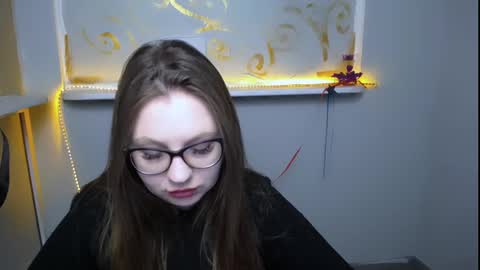 Snapshot of luizaheems_ chatting on February 14, 7:49 am Luiza online show from February 14, 7:49 am