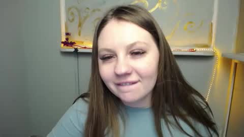 Snapshot of luizaheems_ chatting on February 26, 10:47 am Luiza online show from February 26, 10:47 am