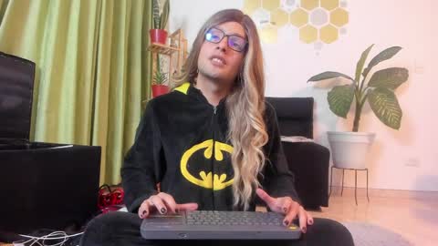 Luka Castillo online show from May 19, 3:24 am