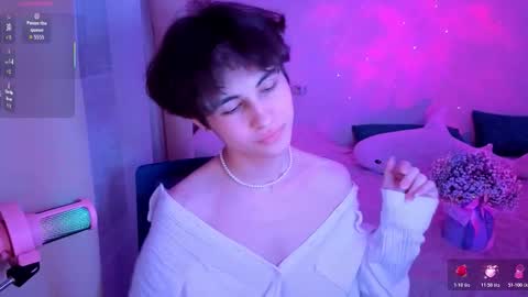 Snapshot of lukahayes chatting on February 14, 4:15 pm lukahayes online show from February 14, 4:15 pm