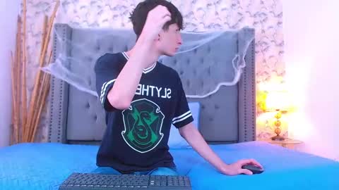 luke_carter online show from November 1, 1:02 pm