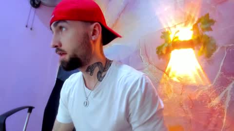 LUKE online show from February 10, 1:01 pm