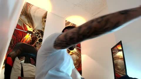 LUKE online show from April 9, 1:05 pm